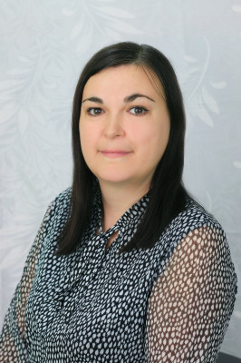 Педагогический работник Хызова Людмила Юрьевна Педагогический работник Хызова Людмила Юрьевна